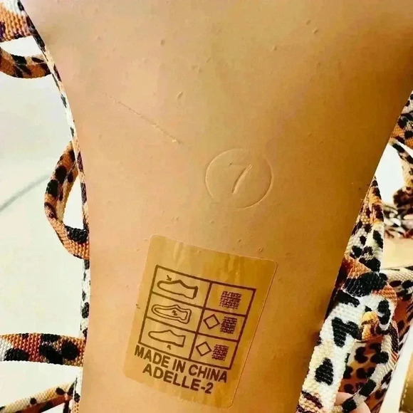 Miss Lola Adelle-2 Women’s Sz 7 Cheers Pattern Ankle Ties Heel Sandals - Picture 4 of 5